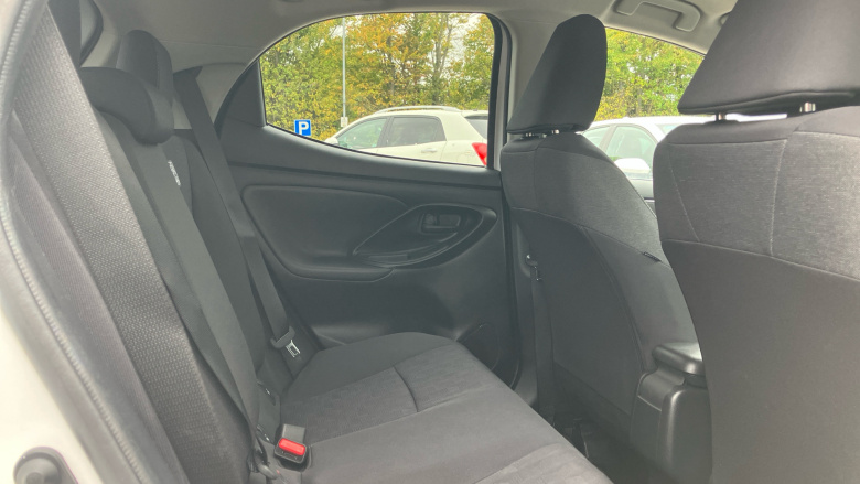 Toyota Yaris 1.5 Hybrid Design 5dr CVT Hybrid Hatchback